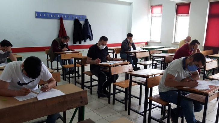 Sosyal mesafeli ilk sınav gerçekleştirildi G4