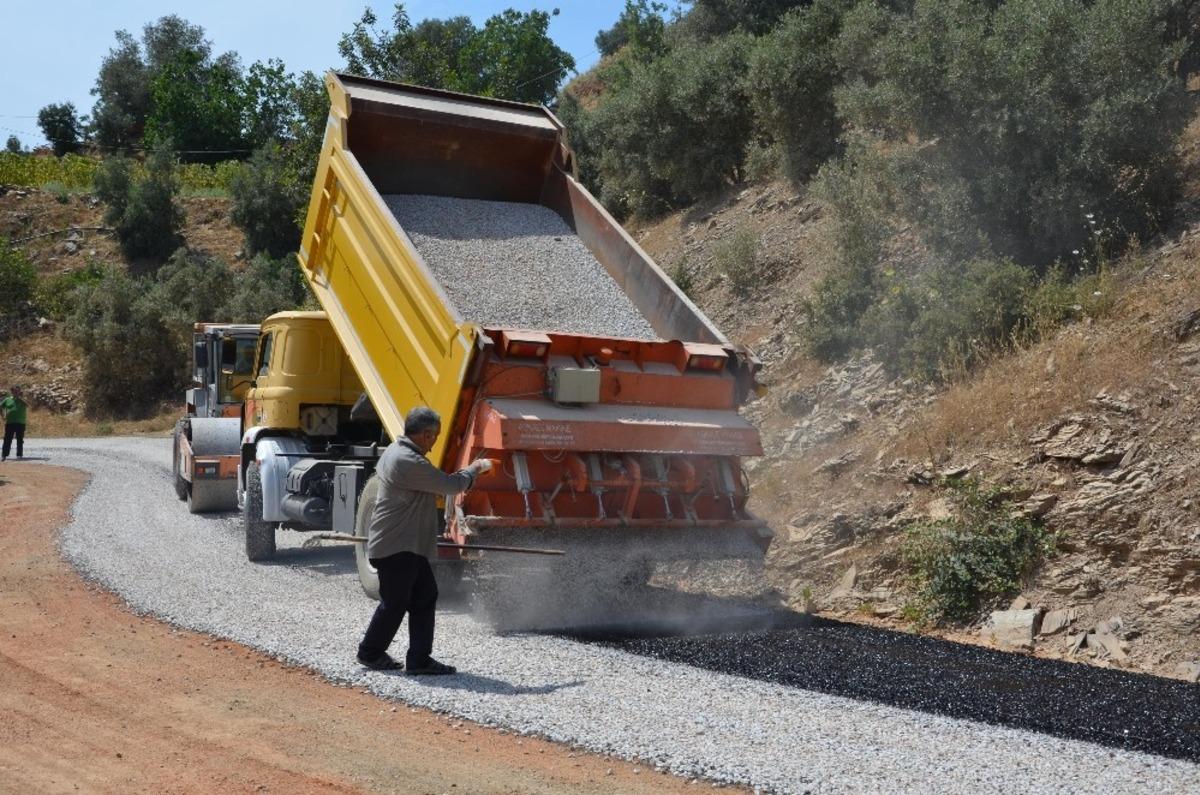 Alanya İmamlı&rsquo;da su ve asfalt sevinci
