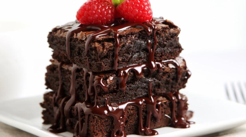 Kakaolu ıslak kek tarifi: Evde bulunan malzemelerle şölene hazır olun!