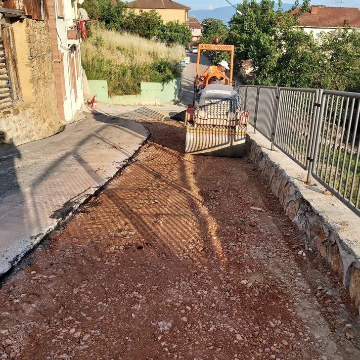 İzmit Belediyesi’nden Gündoğdu’da asfalt seferberliği G4