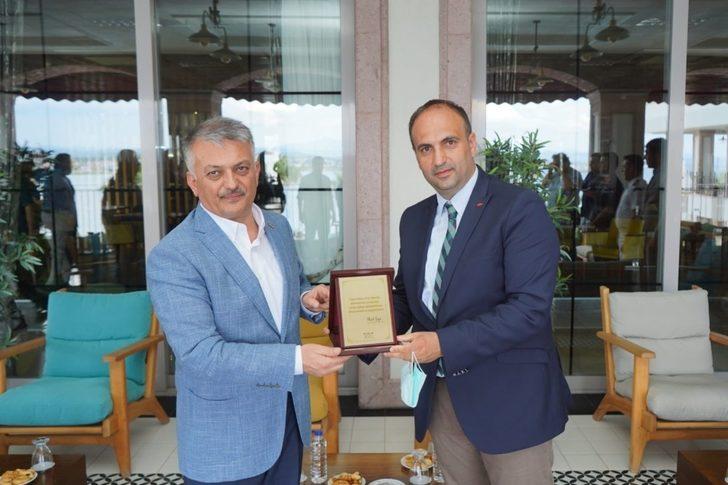 Vali Yazıcı Ayvalık’tan helallik aldı G2