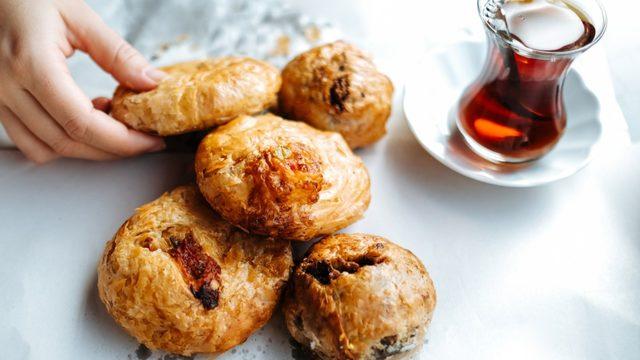 İşte tam ölçüsünde boyoz tarifi! Dışarıdakinden hiçbir farkı yok!