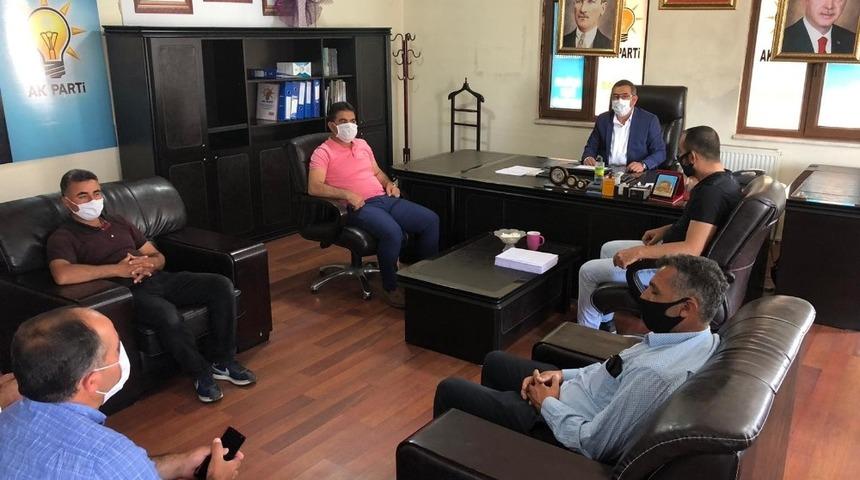 AK Partili Gezer mahalle ve k&ouml;y başkanları ile buluştu