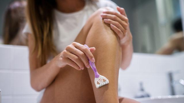 Jilet kullanımı sonrası oluşan kızarıklara son! Vazelin, bebek pudrası…