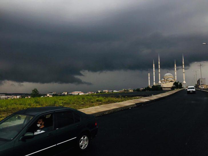 Arnavutköy saran kara bulutlar böyle görüntülendi G2