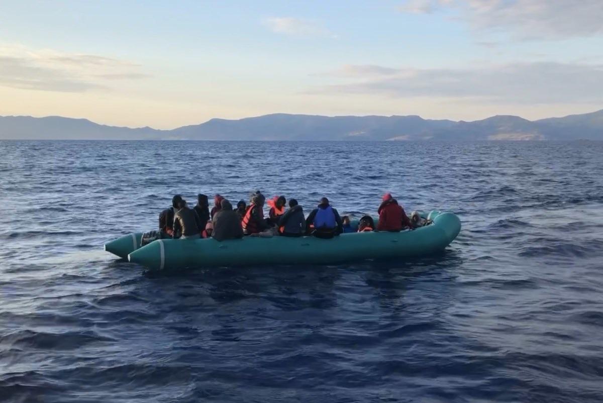 &Ccedil;anakkale'de 125 ka&ccedil;ak g&ouml;&ccedil;men yakalandı