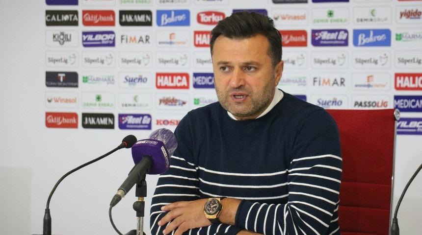 Denizlispor Teknik direktörü Bülent Uygun: Futbolcu kardeşlerimi tebrik ediyorum