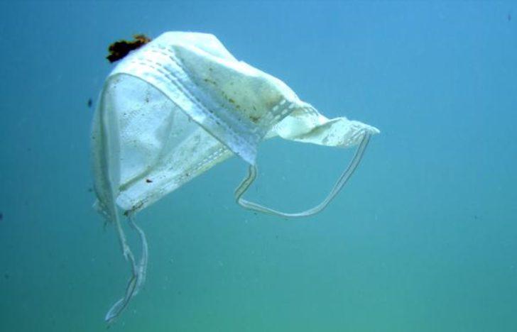 Antalya'da su altında  'maske ve eldiven' kirliliği G1