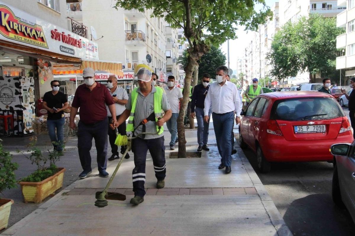 Bayraklı&rsquo;da topyek&ucirc;n temizlik