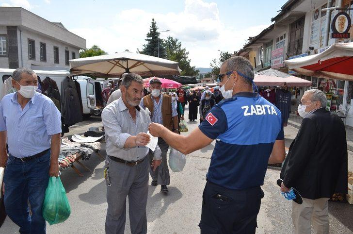Bünyan’da zabıta hem uyardı hem maske dağıttı G1