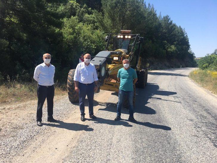 Saruhanlı’da yağmurdan etkilenen yollar bakıma alındı G2