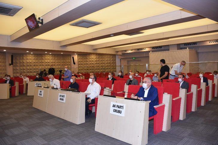 Başkan Çelik yatırım müjdelerini meclis üyeleriyle paylaştı G2