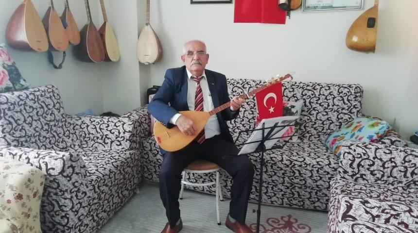 Eskişehirli Ozan Arif Çayır, koronavirüsten korunmak için ‘maske takmayı’ sazına taşıdı
