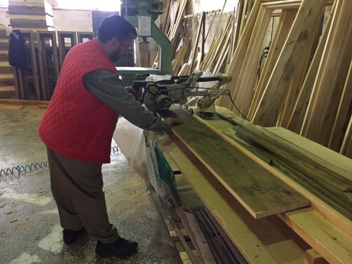 Belediyenin kurduğu ahşap at&ouml;lyesinde en kaliteli işi en d&uuml;ş&uuml;k maliyetle yapıyorlar