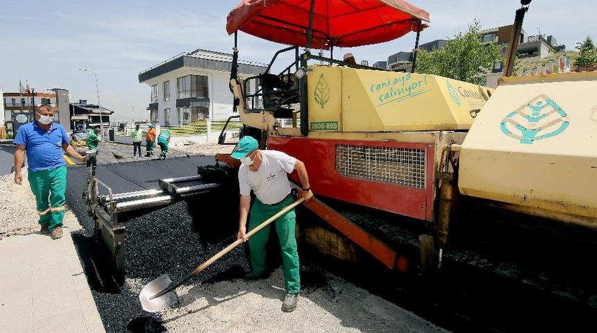 Çankaya’da asfalt çalışmaları sürüyor