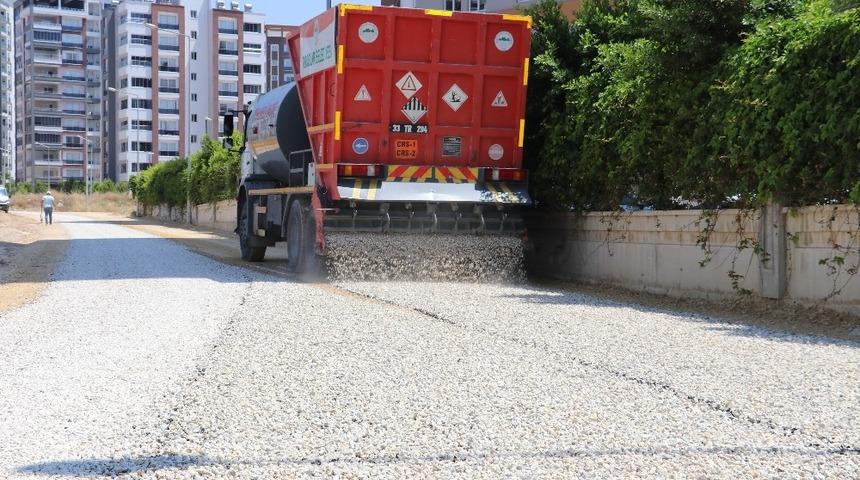 Toroslar Belediyesi’nden yeni yerleşim alanlarına yol