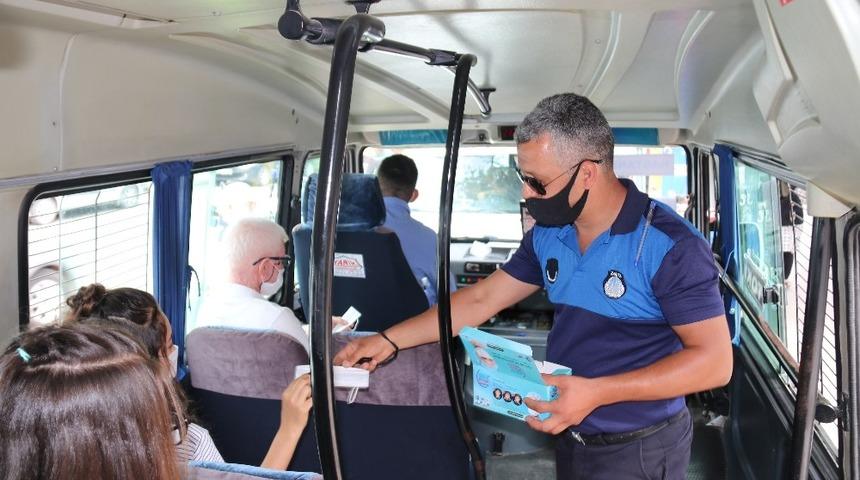 Kozan’da maske ve sosyal mesafe denetimi