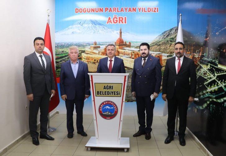 Vali Elban, Başkan Sayan’a veda ziyaretinde bulundu G1