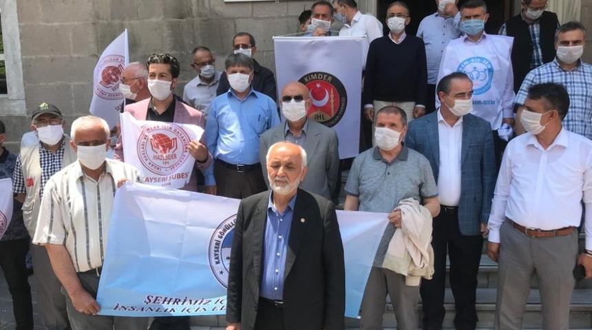 Taş: "Ayasofya &uuml;mmetindir, &ccedil;iğnenen hakkı verilmelidir"