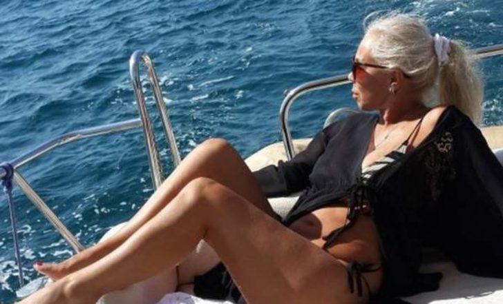  Semiha Yankı fiziğiyle gençlere taş çıkardı! Bikinili pozlar G4