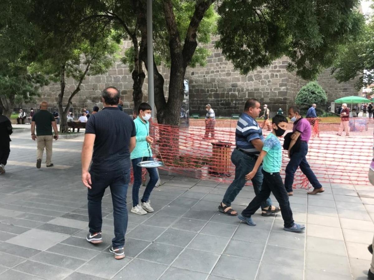 Kayserili vatandaşlar maske kuralına uyuyor