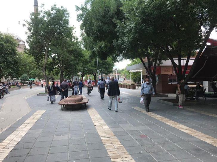 Kayserili vatandaşlar maske kuralına uyuyor G2