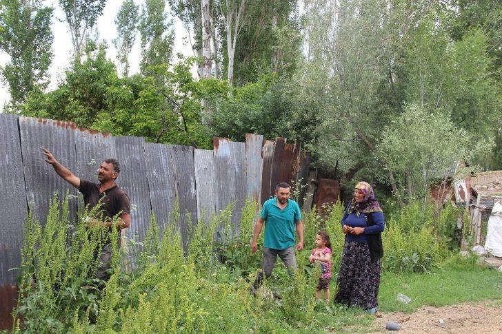 Sivas'ta düşen yıldırımı küçük kız görüntüledi: Bomba düşmüş gibi korktuk G3