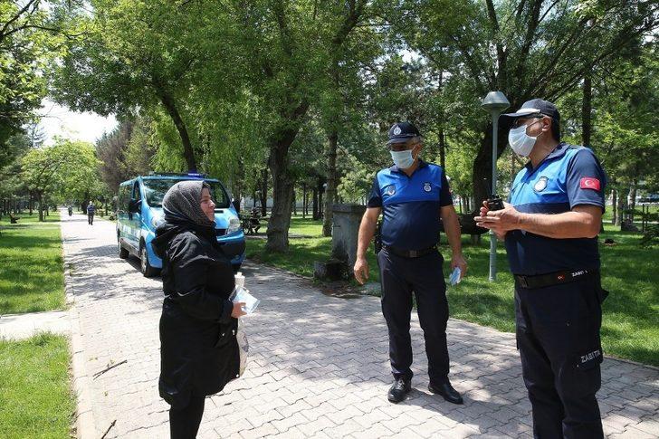 Büyükşehir belediyesi ekipleri vatandaşları anonslarla uyarıyor G2