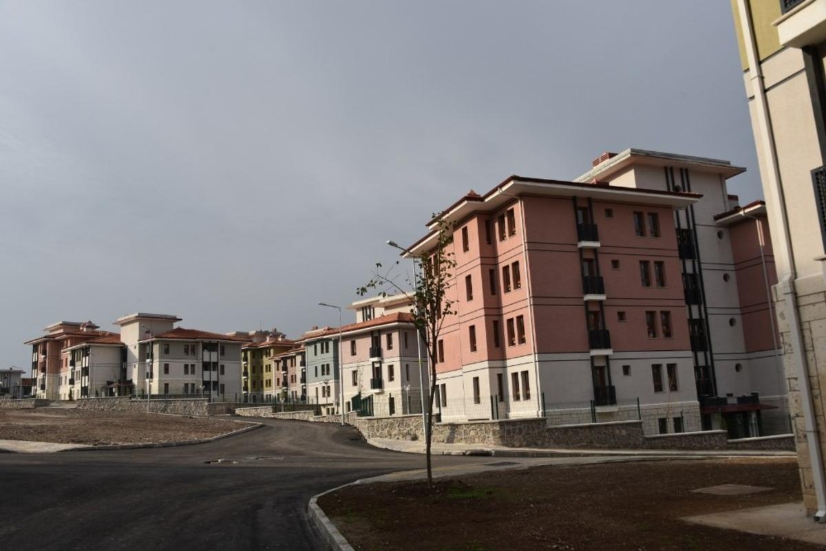 Hak sahipleri evlerine kavuşuyor