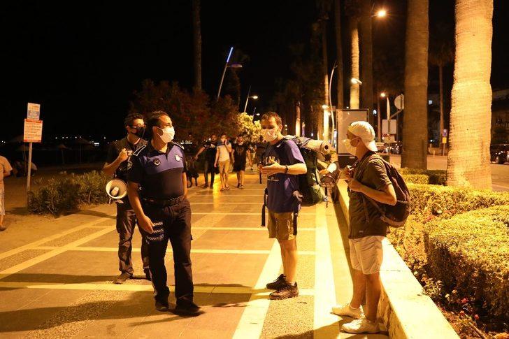 Marmaris zabıtasından maske ve sosyal mesafe uyarısı G1