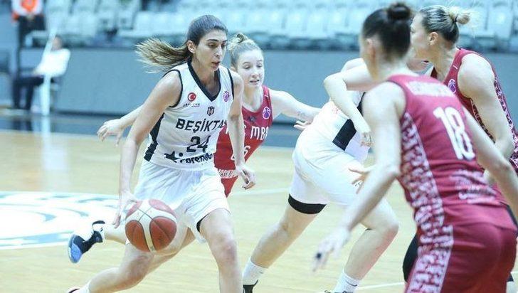 İzmit Belediyespor’a bir milli yıldız daha G2
