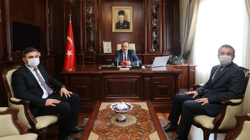Bursa Valisi Canbolat’a Başkan Tanır’dan ziyaret