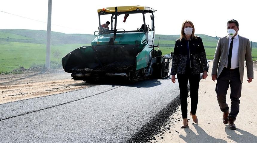 Merkezefendi&rsquo;de 4 ayda 21 bin ton asfalt d&ouml;k&uuml;ld&uuml;