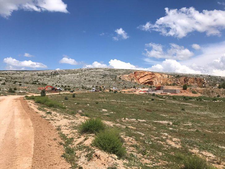 Puhu kuşunun yuva yaptığı fark edilince... Çalışmalar durduruldu! G3