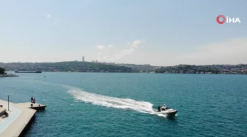 İstanbul Boğazı'nda boğulma ihbarı polisi alarma ge&ccedil;irdi