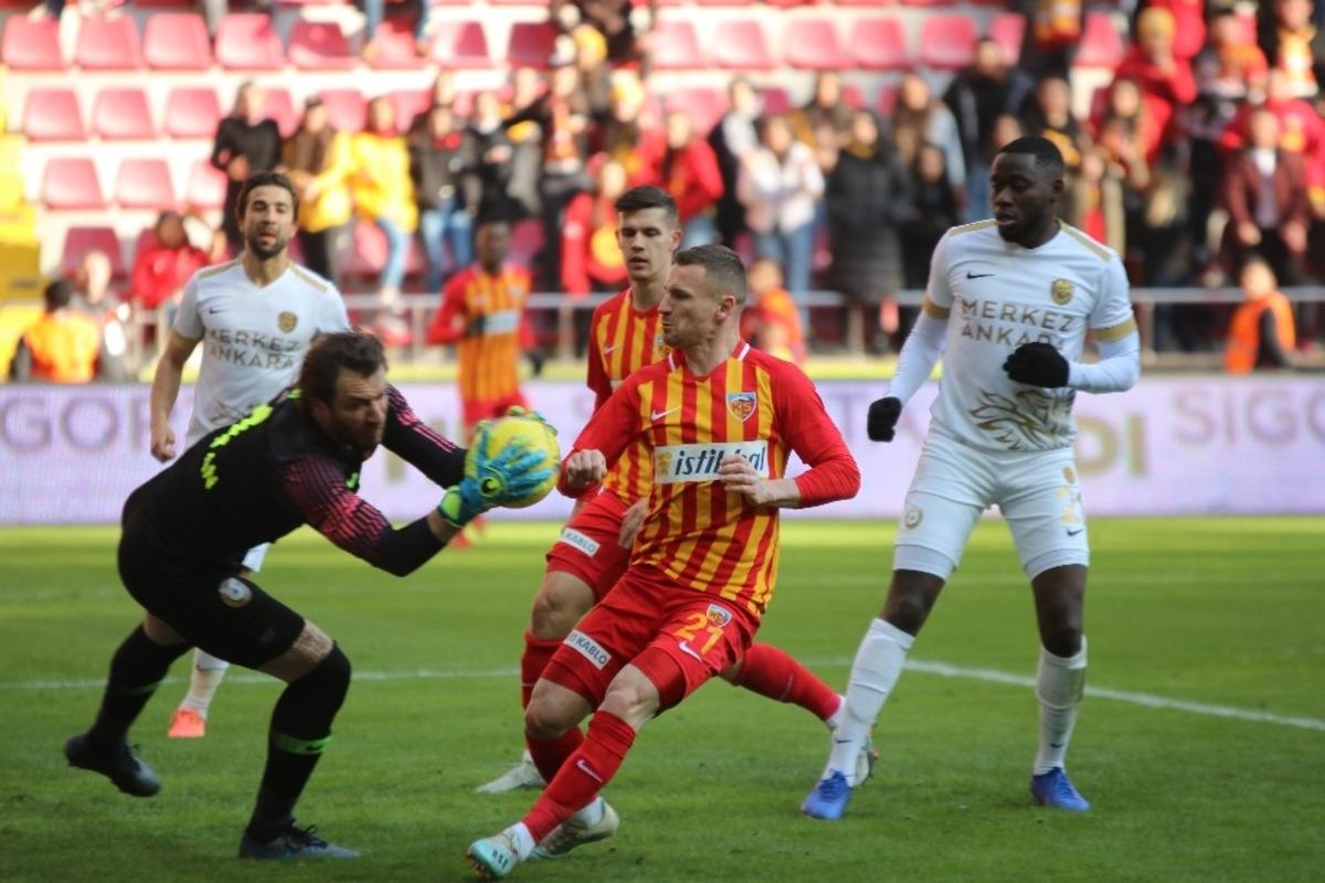 Kayserispor 5 kez galibiyeti ka&ccedil;ırdı