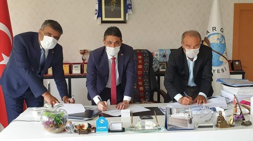 Arguvan Belediyesinde toplu iş s&ouml;zleşmesi imzalandı