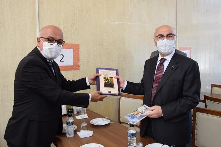 Vali Köşger’den Yenipazar’a veda ziyareti G3