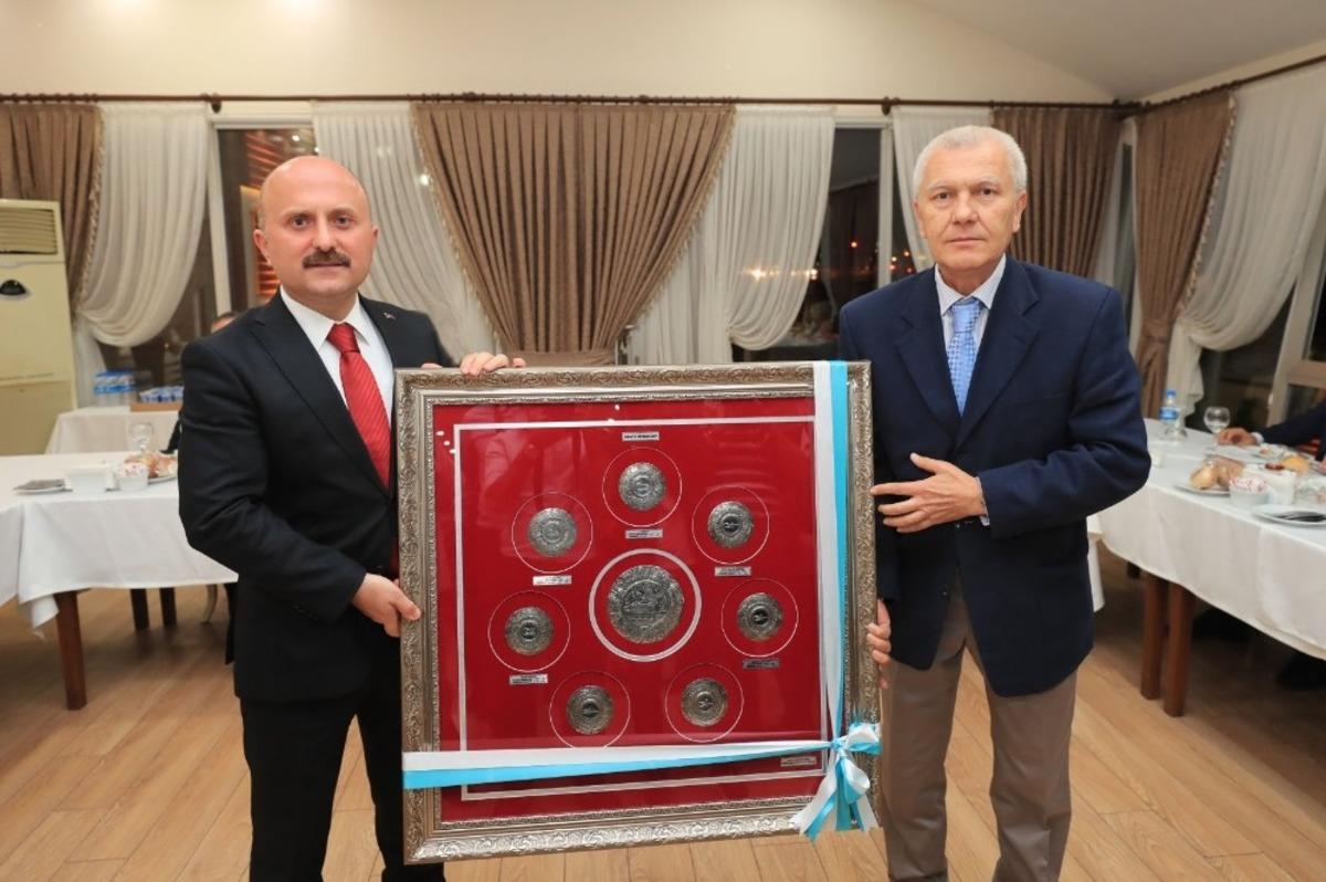 Vali Varol onuruna veda programı