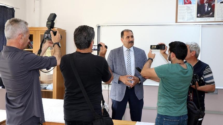 Erzincan’da LGS öncesi okullar dezenfekte edildi