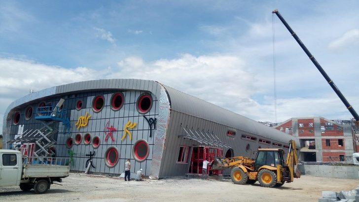 Gebze’nin spor kompleksinde çalışmalar devam ediyor G1