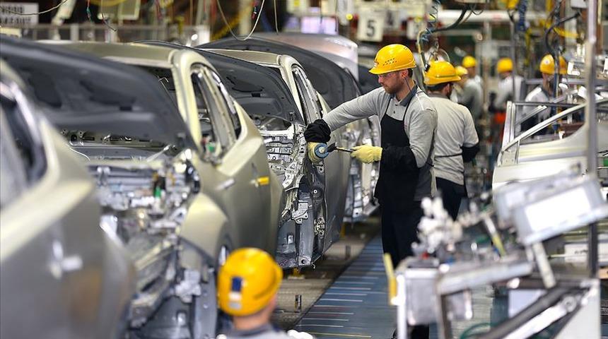 İkinci el araba fiyatları ne zaman düşer? Sıfır araçlar ne zaman gelecek? Toyota Türkiye CEO’su açıkladı!