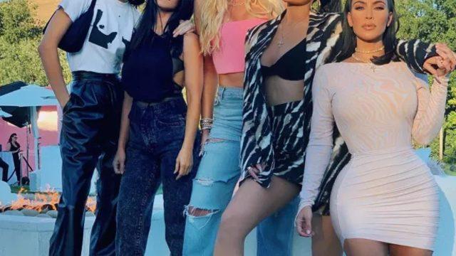 Kardashian’lar makyajsız ve Instagram filtresiz tanınmaz halde