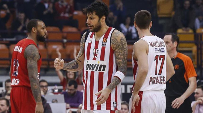 Georgios Printezis bir yıl daha Olympiakos'da