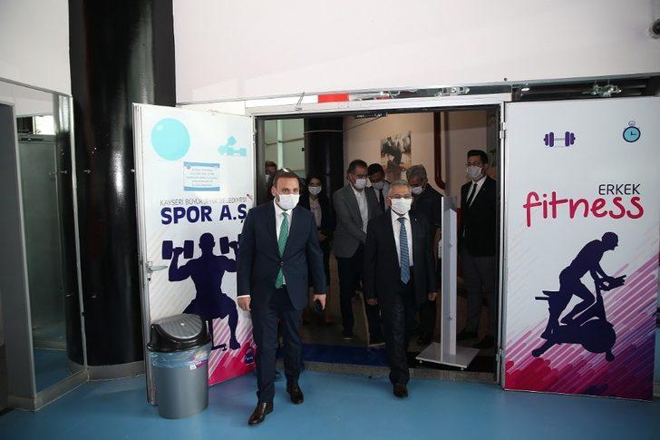 Başkan Büyükkılıç, Spor A.Ş.’ye bağlı spor salonlarında incelemelerde bulundu G3