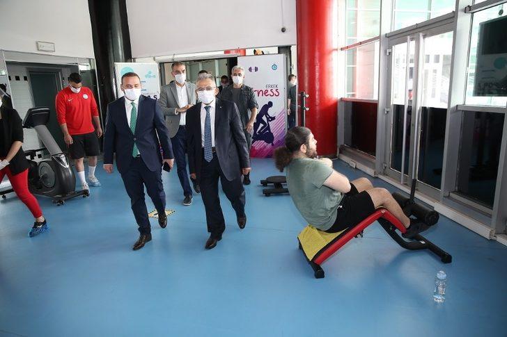 Başkan Büyükkılıç, Spor A.Ş.’ye bağlı spor salonlarında incelemelerde bulundu G4