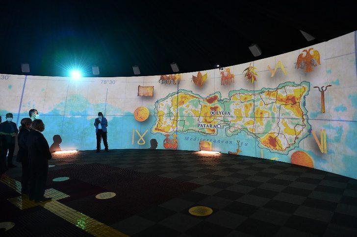 Başkan Büyükkılıç’tan ’Dijital Gösterim Merkezi’ne davet G2