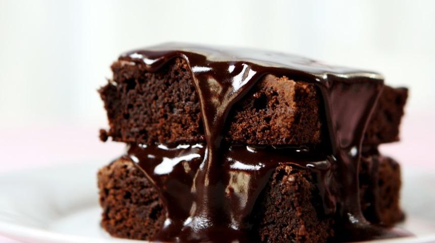 Browni kek tarifi: Bol çikolatalı browni kek nasıl yapılır?