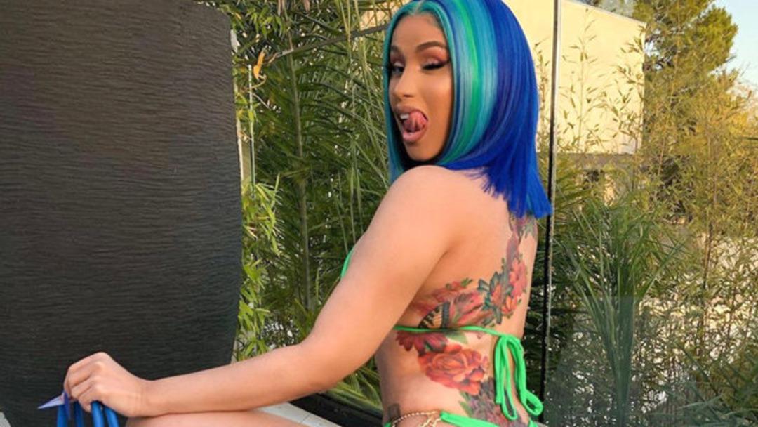 Cardi B. kal&ccedil;asındaki d&ouml;vmeyi yeniletti