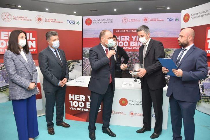 Şehzadeler’de TOKİ heyecanı yaşandı G3